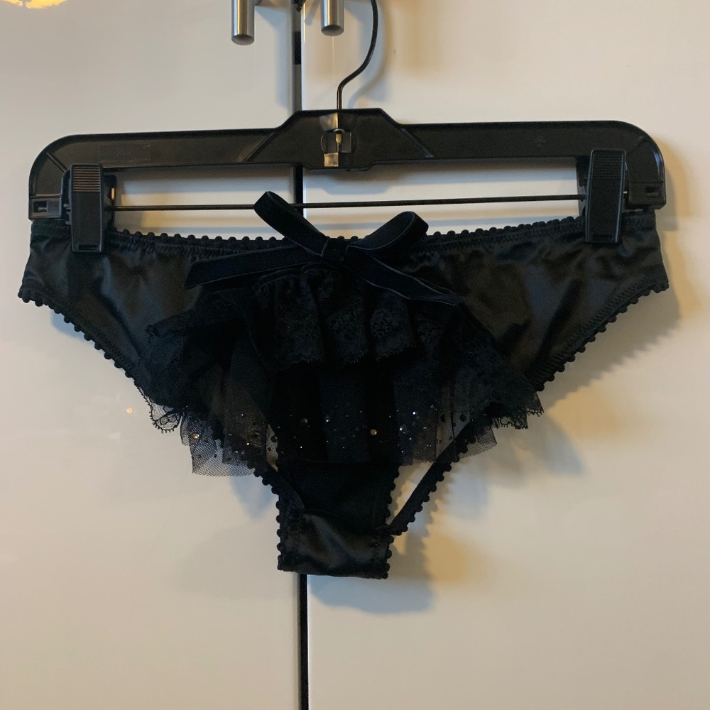 Vs Black Victoria’s Secret sexy open back panties lingerie size medium nwt